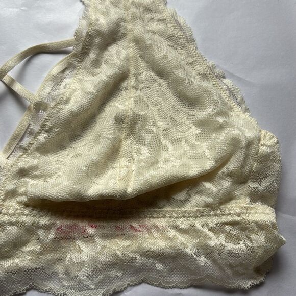 Victoria Secret Pink Off White Lace Unlined Bralette Size Large - Picture 3 of 9